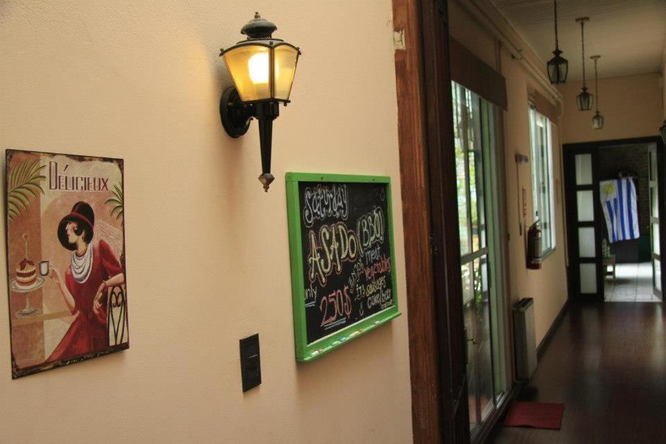 Ukelele Hostel Montevideu Exterior foto